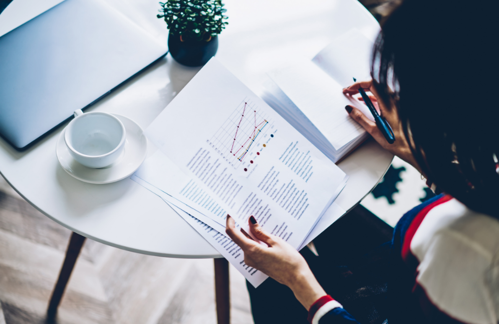 How do reports and metrics relate to industry benchmarks blog featured image