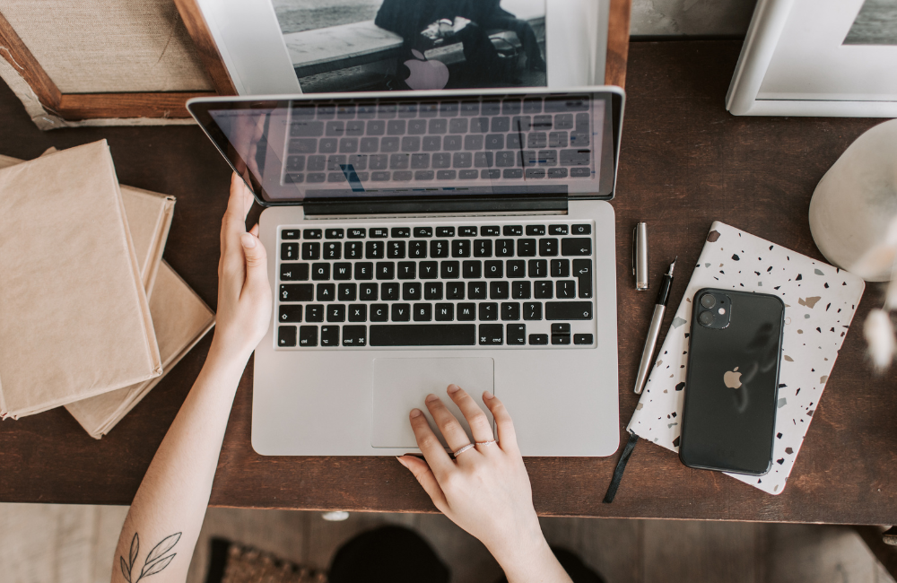 Difference between on-site and off-site SEO blog featured image