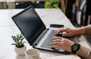 How to choose the right Facebook Ad objective for better results blog featured image