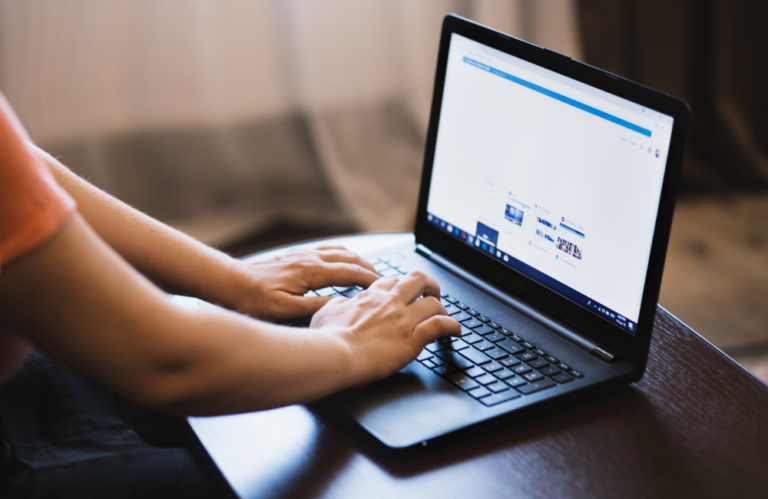 How to choose the right website platform for your business blog featured image