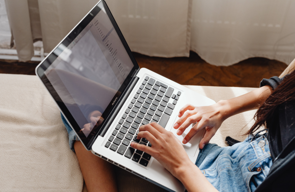 Marketing in 2026 how to keep attention after the click blog featured image